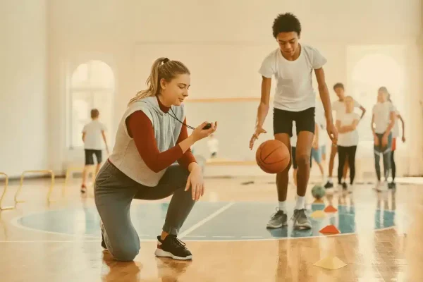 Devenez Éducateur Multisports avec le BPJEPS MAPST (Multi-Activité Physiques et Sportives pour Tous).